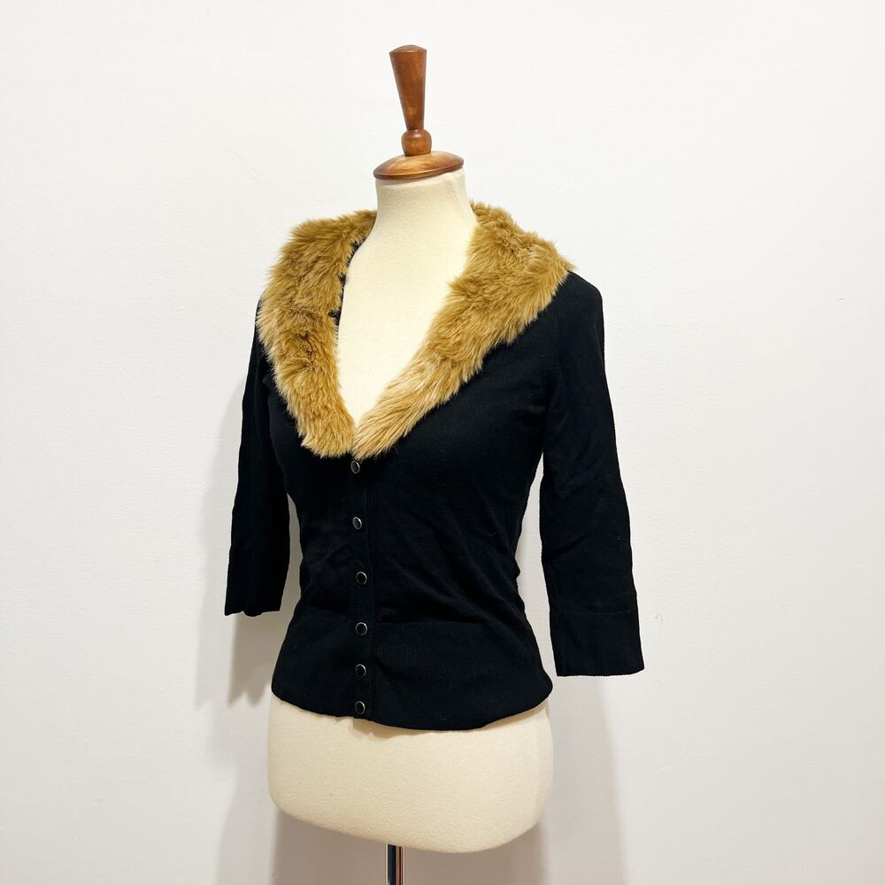White House Black Market fur collared cardigan sweater Size Small